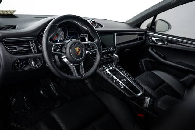 2021 Macan S picture #4