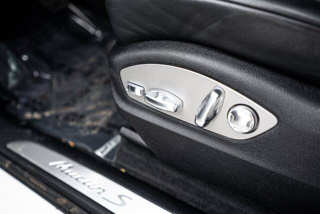 2021 Macan S picture #19