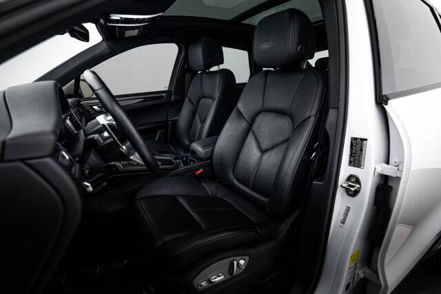 2021 Macan S picture #20