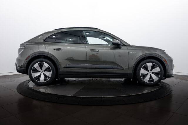 2025 Macan Electric 4 picture #8