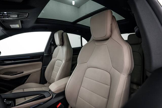 2025 Macan Electric 4 picture #21