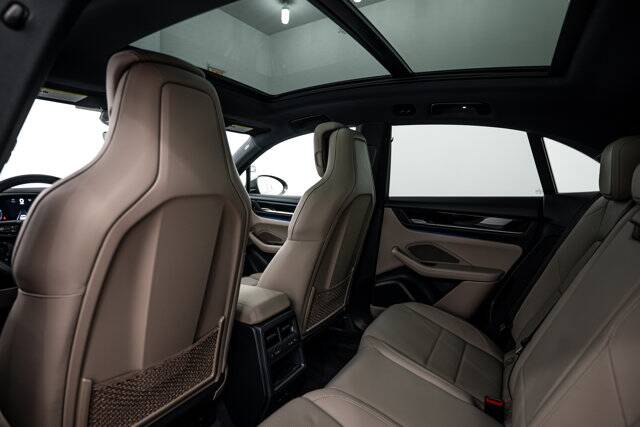 2025 Macan Electric 4 picture #24