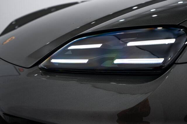 2025 Macan Electric 4 picture #26