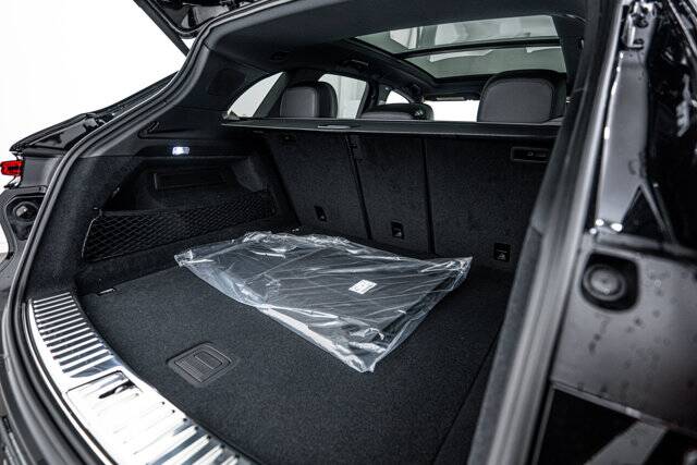 2026 Cayenne picture #24