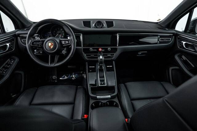 2026 Macan T picture #12