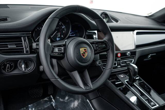 2026 Macan T picture #16