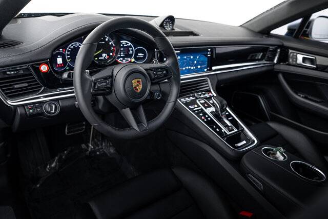 2022 Panamera 4 E-Hybrid picture #4