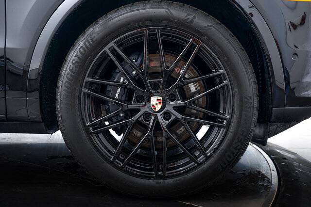 2026 Cayenne picture #11