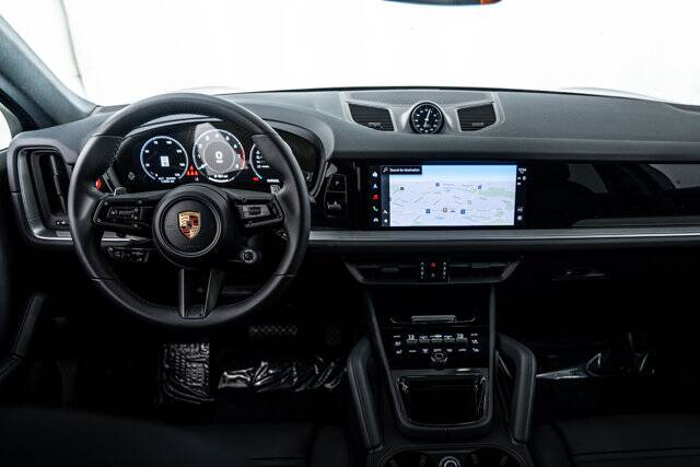 2026 Cayenne picture #13