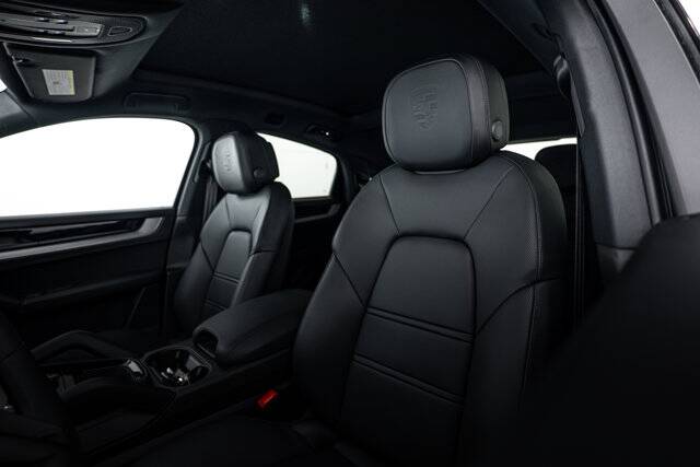 2026 Cayenne picture #20