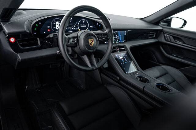 2024 Taycan picture #4