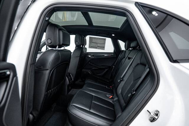 2026 Macan picture #23