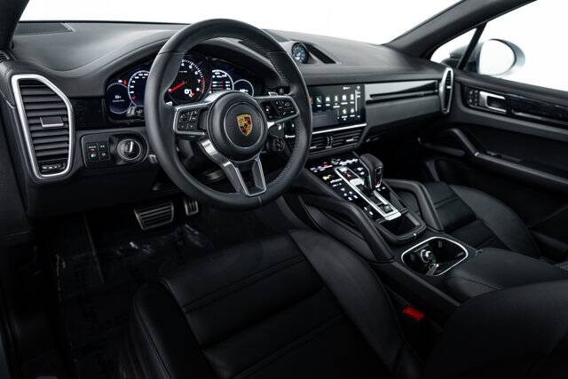 2022 Cayenne S picture #4