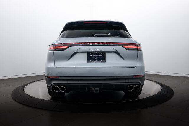 2022 Cayenne S picture #6