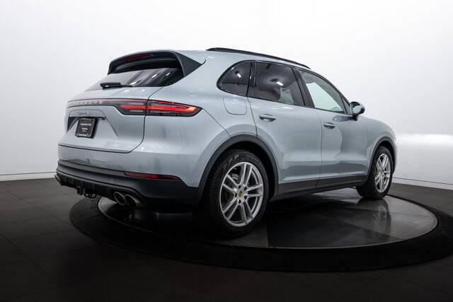 2022 Cayenne S picture #7