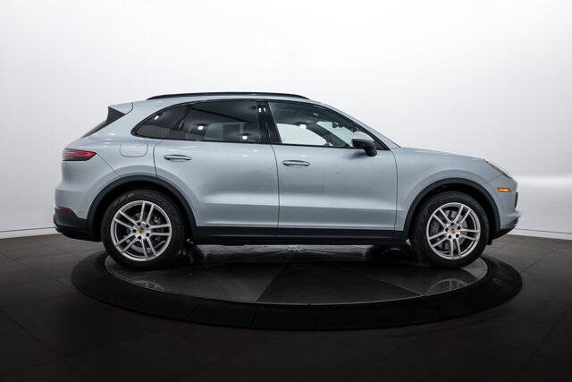 2022 Cayenne S picture #8