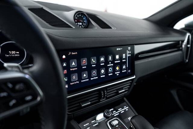 2022 Cayenne S picture #16