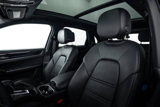 2022 Cayenne S picture #21