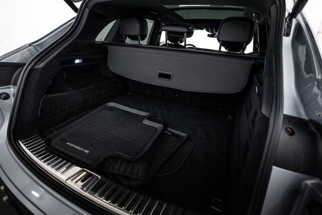 2022 Cayenne S picture #26