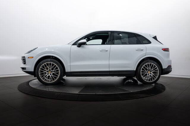 2022 Cayenne Platinum Edition picture #2