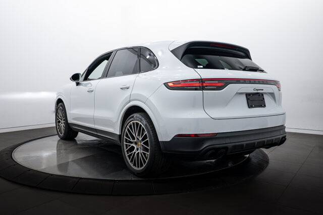 2022 Cayenne Platinum Edition picture #3