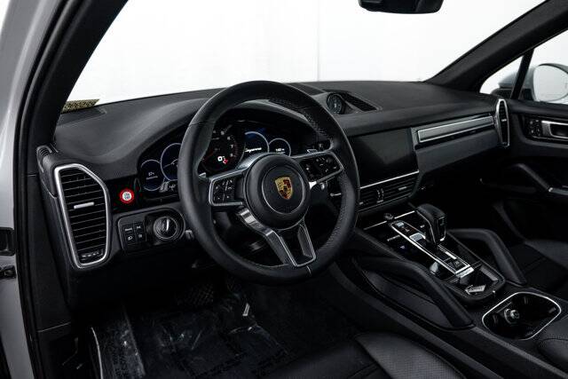 2022 Cayenne Platinum Edition picture #4