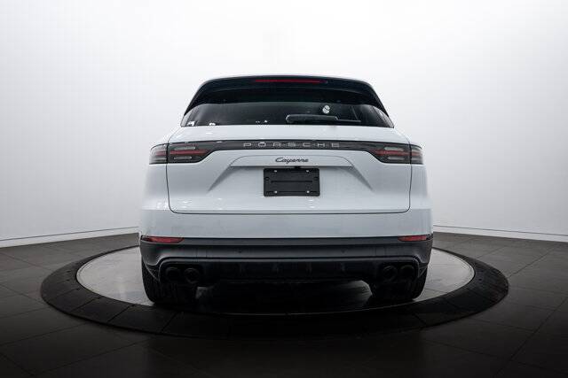 2022 Cayenne Platinum Edition picture #6