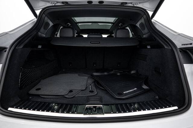 2022 Cayenne Platinum Edition picture #24