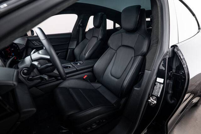 2022 Taycan GTS picture #5