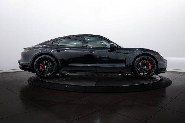 2022 Taycan GTS picture #8