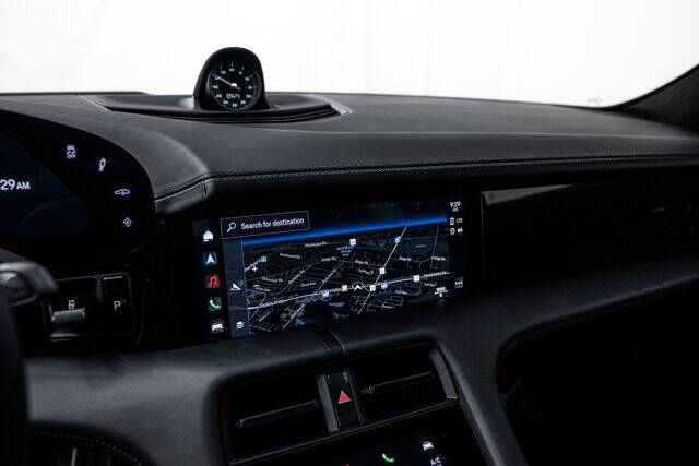 2022 Taycan GTS picture #14