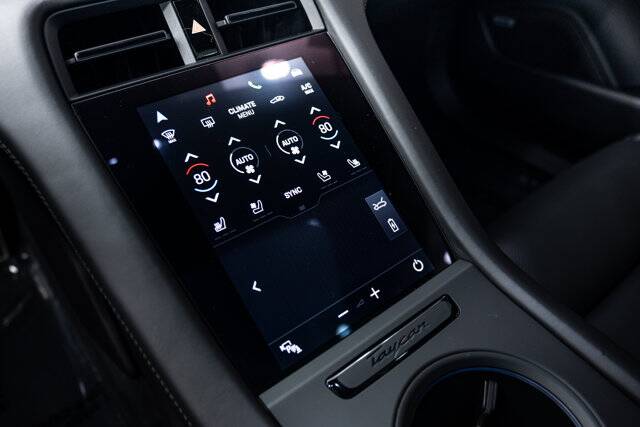 2022 Taycan GTS picture #15