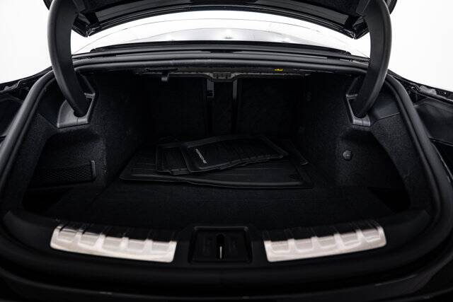 2022 Taycan GTS picture #23