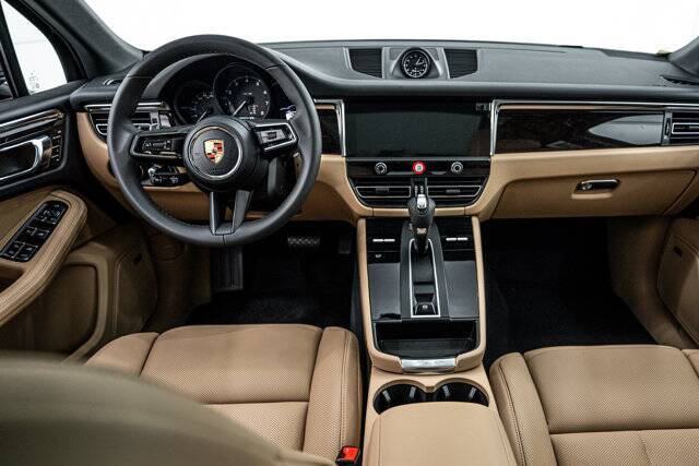 2026 Macan picture #12