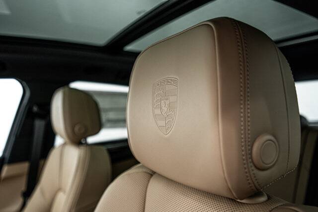 2026 Macan picture #22