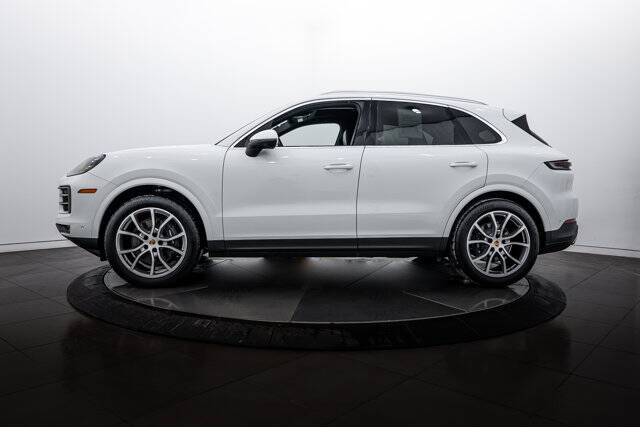 2026 Cayenne picture #2