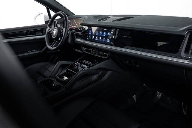 2026 Cayenne picture #12