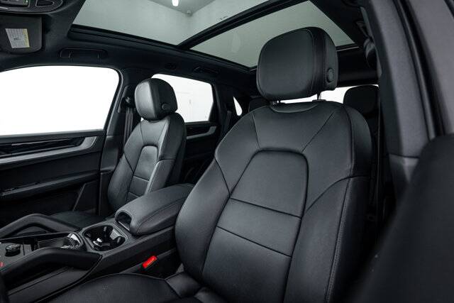 2026 Cayenne picture #20
