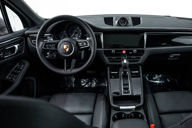 2026 Macan picture #13