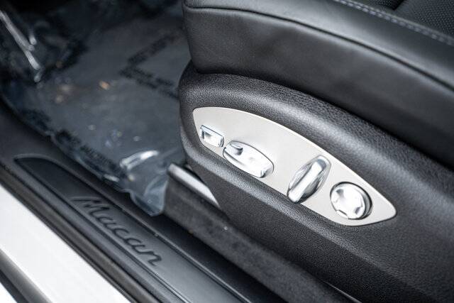 2026 Macan picture #20