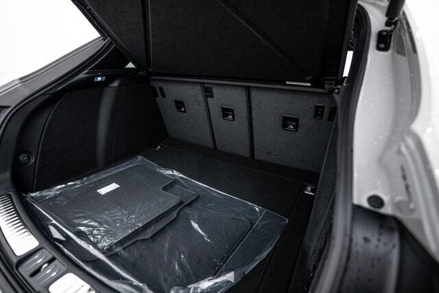 2026 Macan picture #25