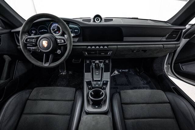 2024 911 Carrera GTS picture #12