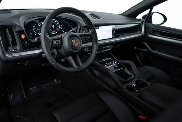 2026 Cayenne picture #4