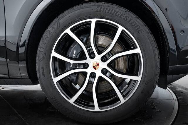 2026 Cayenne picture #11