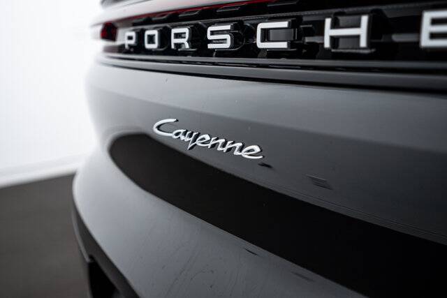 2026 Cayenne picture #11