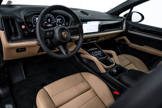 2026 Cayenne picture #16