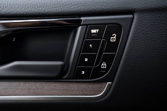 2026 Cayenne picture #22