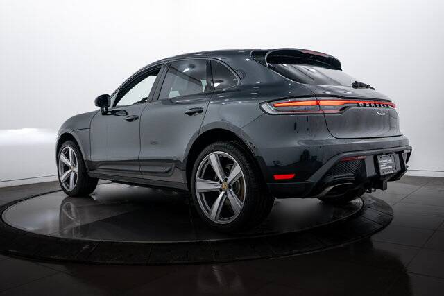 2026 Macan picture #3
