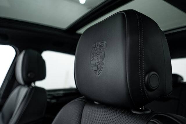 2026 Macan picture #20