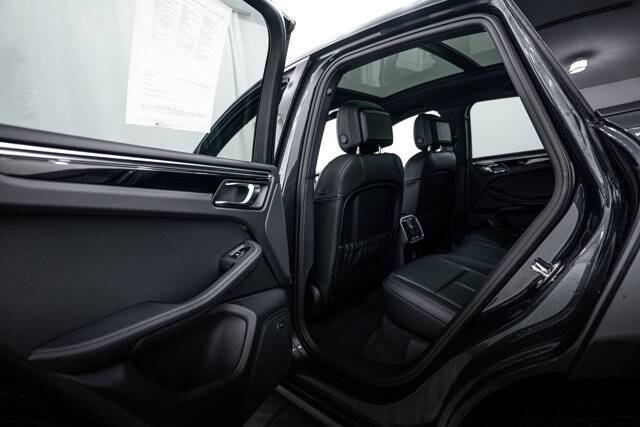 2026 Macan picture #21